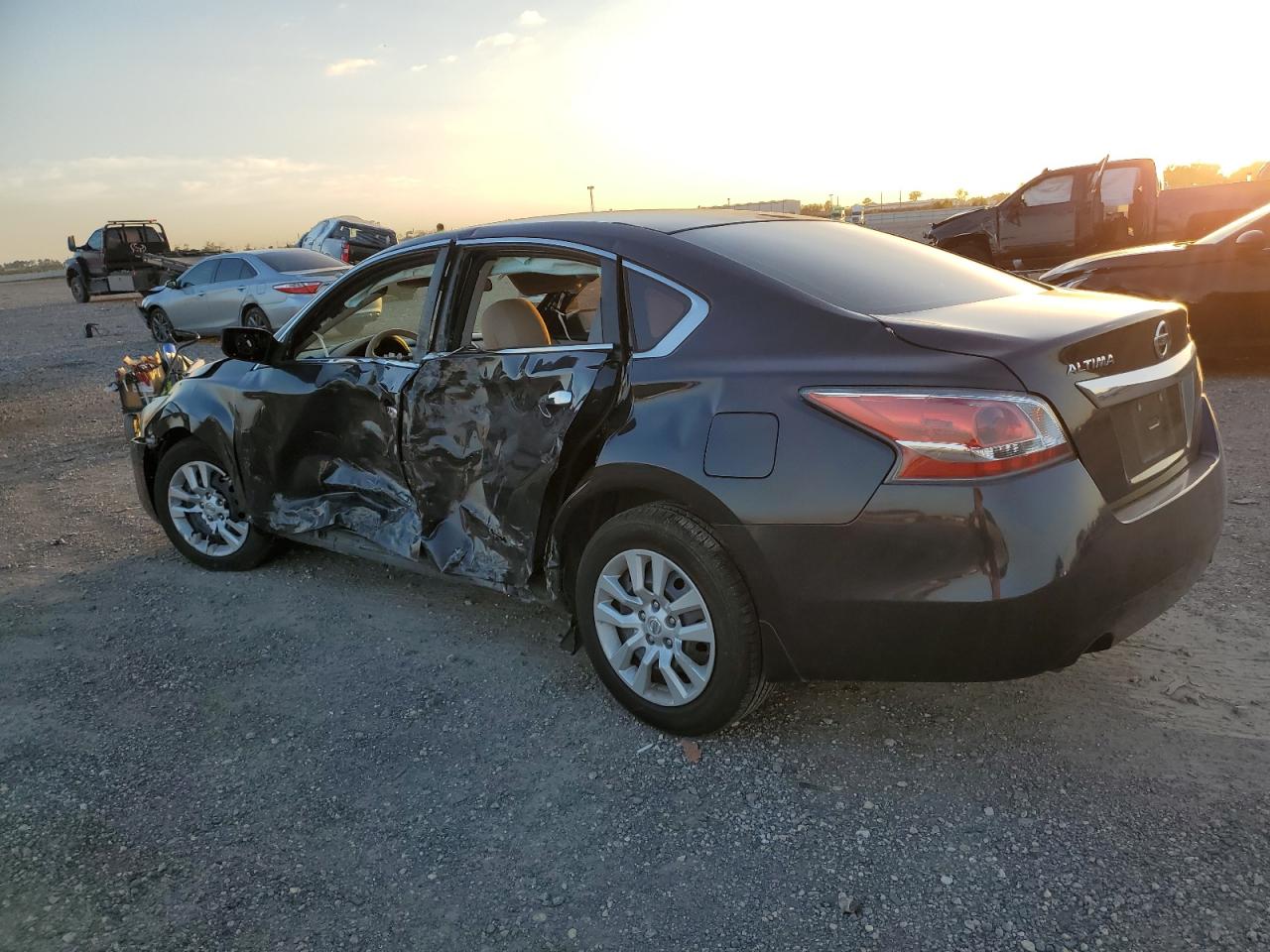 Изображение 2 2015 NISSAN ALTIMA 2.5 2015 с VIN 1N4AL3AP3FN316972