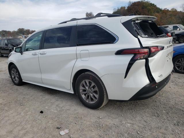Изображение 2 2022 TOYOTA SIENNA XLE 2022 с VIN 5TDYRKECXNS122103