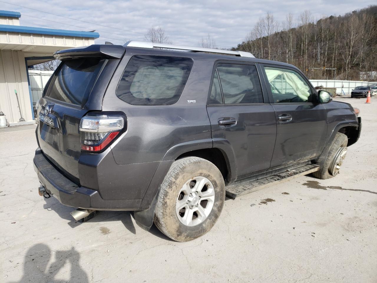 Image 3 of 2016 TOYOTA 4RUNNER SR5/SR5 PREMIUM 2016 with VIN JTEBU5JR8G5347608