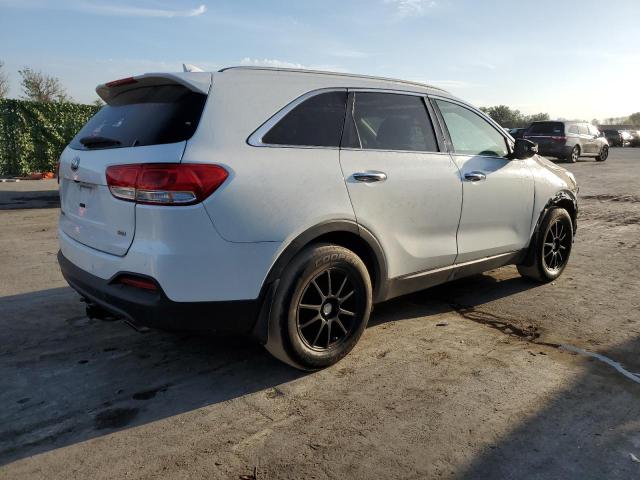 Image 3 of 2018 KIA SORENTO LX 2018 with VIN 5XYPG4A39JG409006
