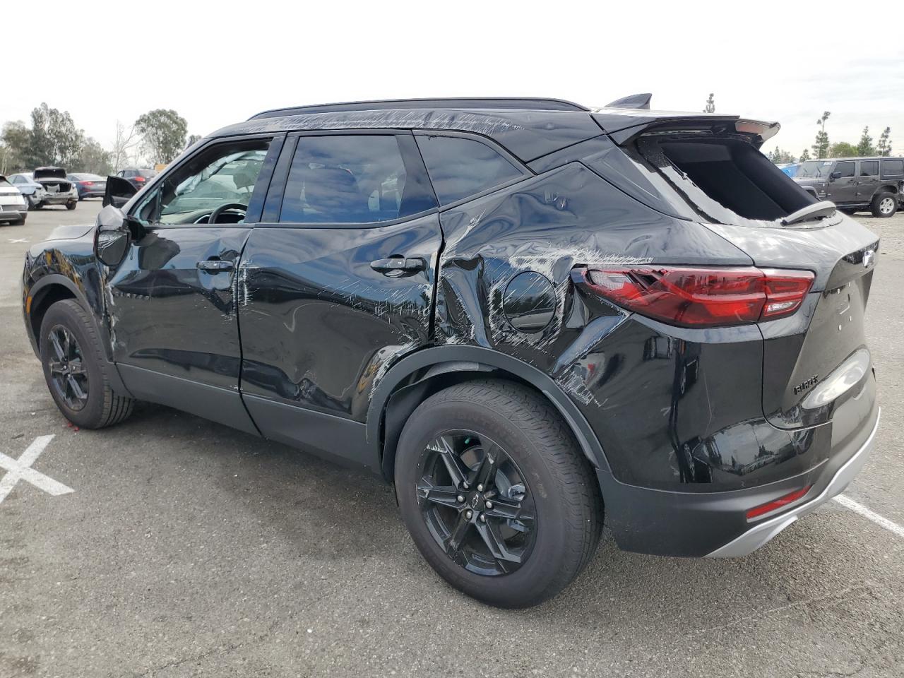 Изображение 2 2023 CHEVROLET BLAZER 2LT 2023 с VIN 3GNKBCR40PS219786