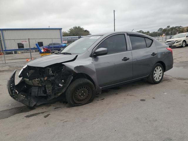 Obraz 1 z 2018 NISSAN VERSA S 2018 z VIN 3N1CN7AP9JL874275