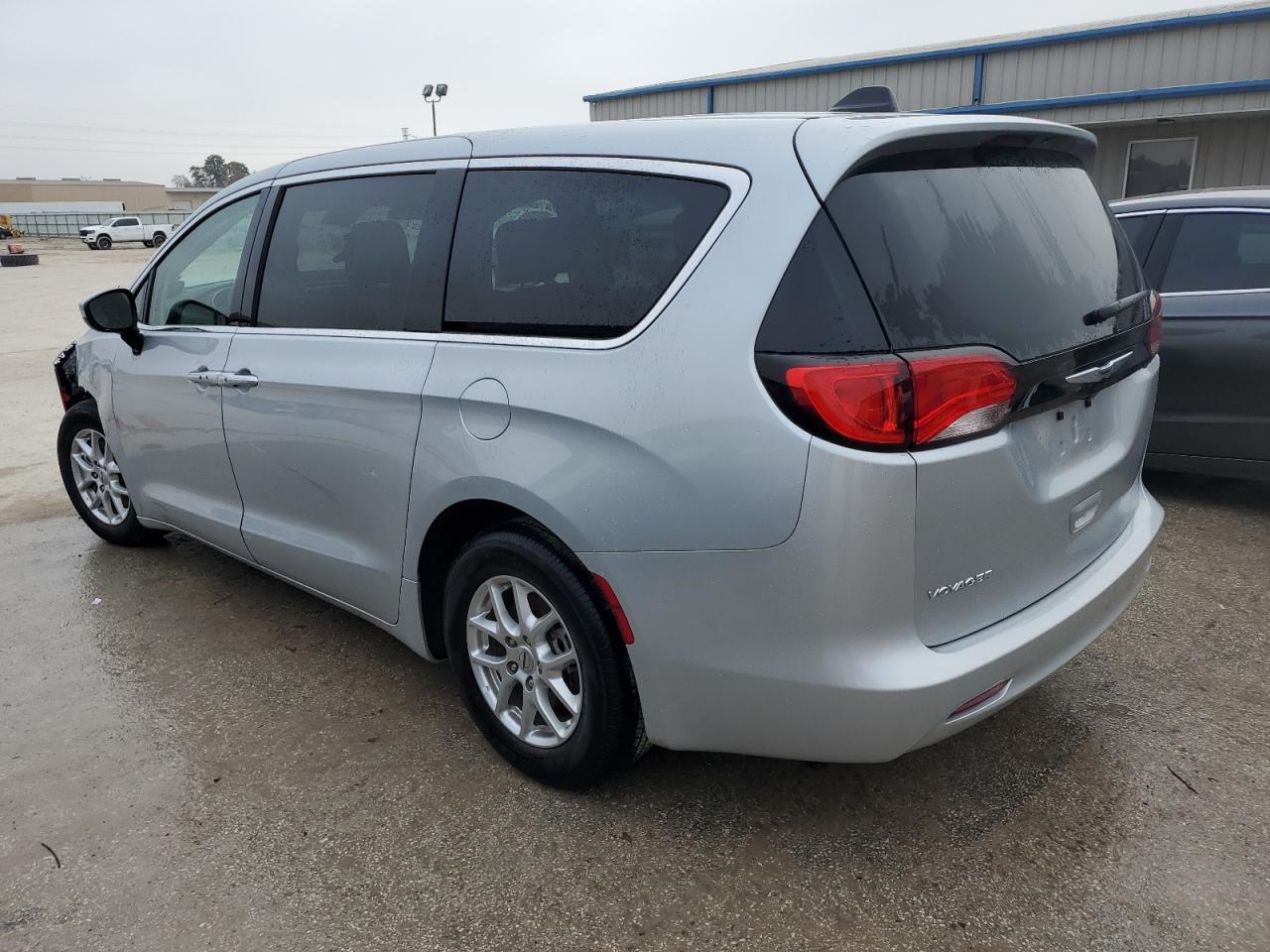 Image 2 of 2023 CHRYSLER VOYAGER LX 2023 with VIN 2C4RC1CG2PR519855
