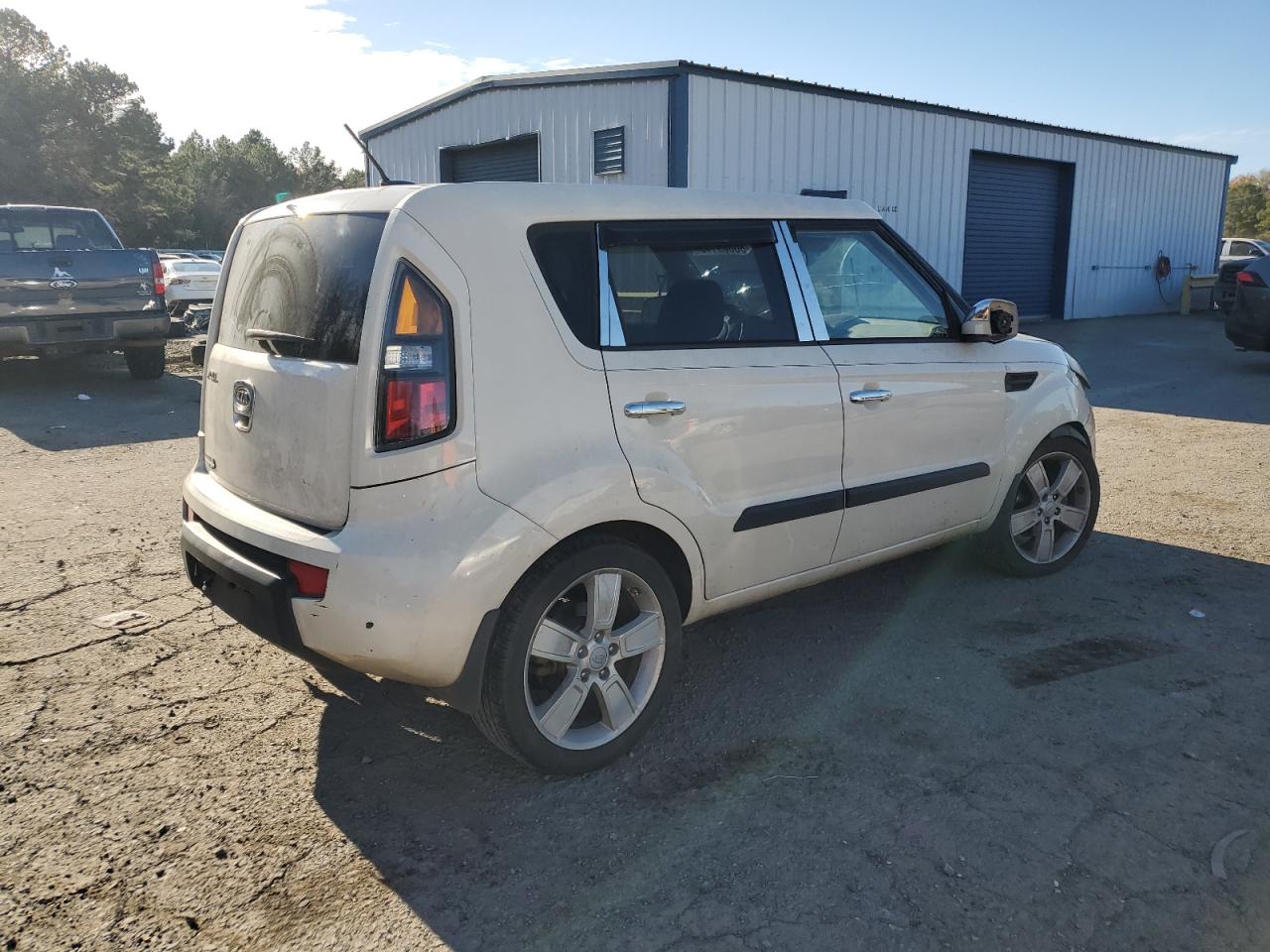 Obraz 3 z 2011 KIA SOUL + 2011 z VIN KNDJT2A22B7713581
