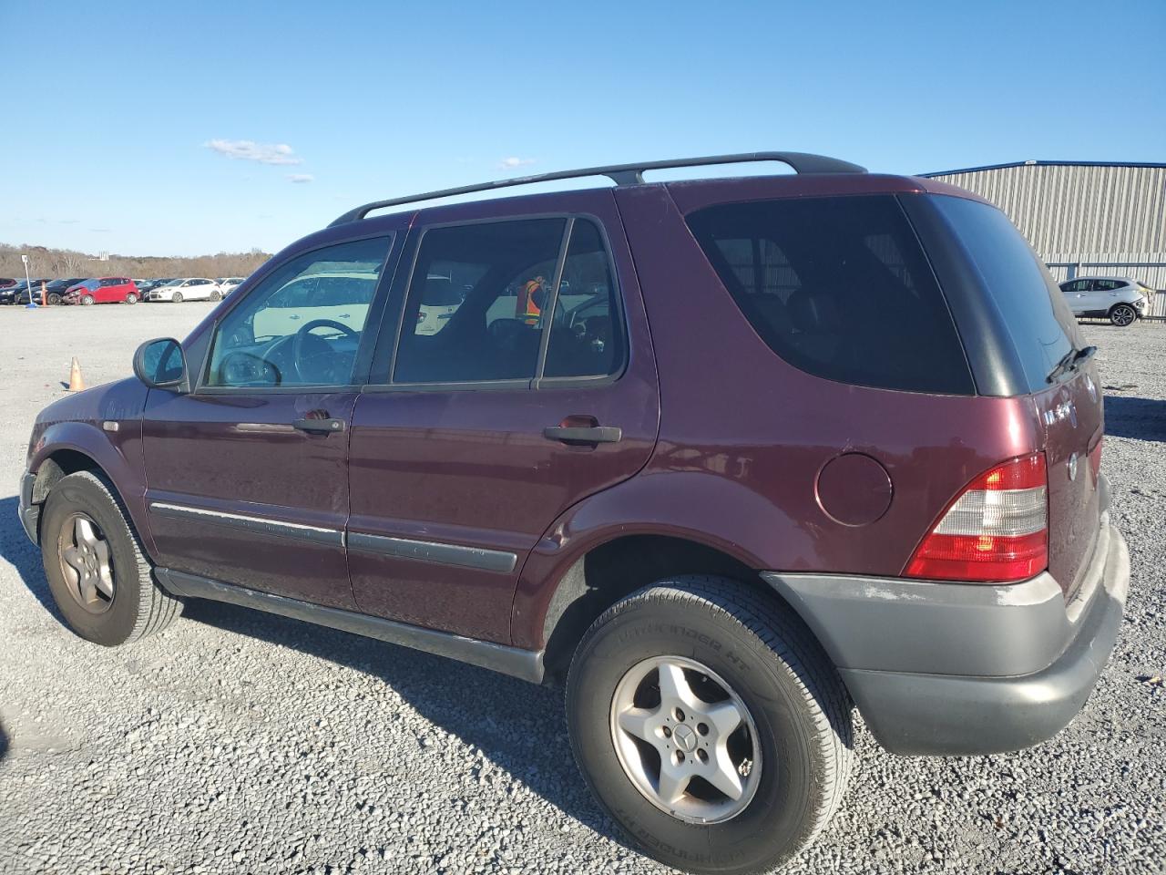 Image 2 of 1998 MERCEDES-BENZ ML 320 1998 with VIN 4JGAB54E5WA005355