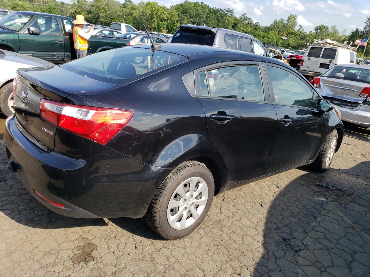 Изображение 3 2013 KIA RIO EX 2013 с VIN KNADN4A32D6192072