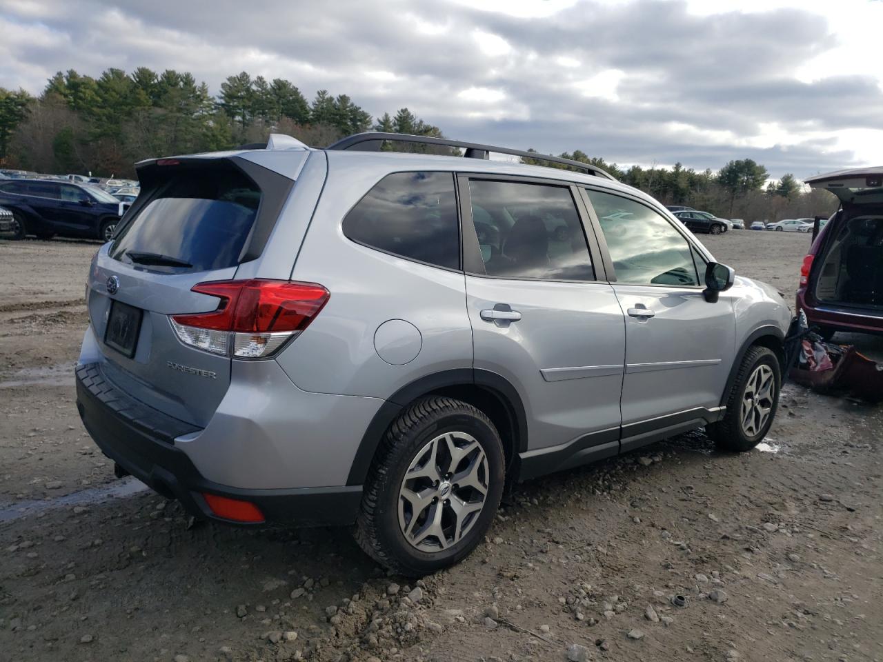 Image 3 of 2020 SUBARU FORESTER PREMIUM 2020 with VIN JF2SKAGC9LH454781