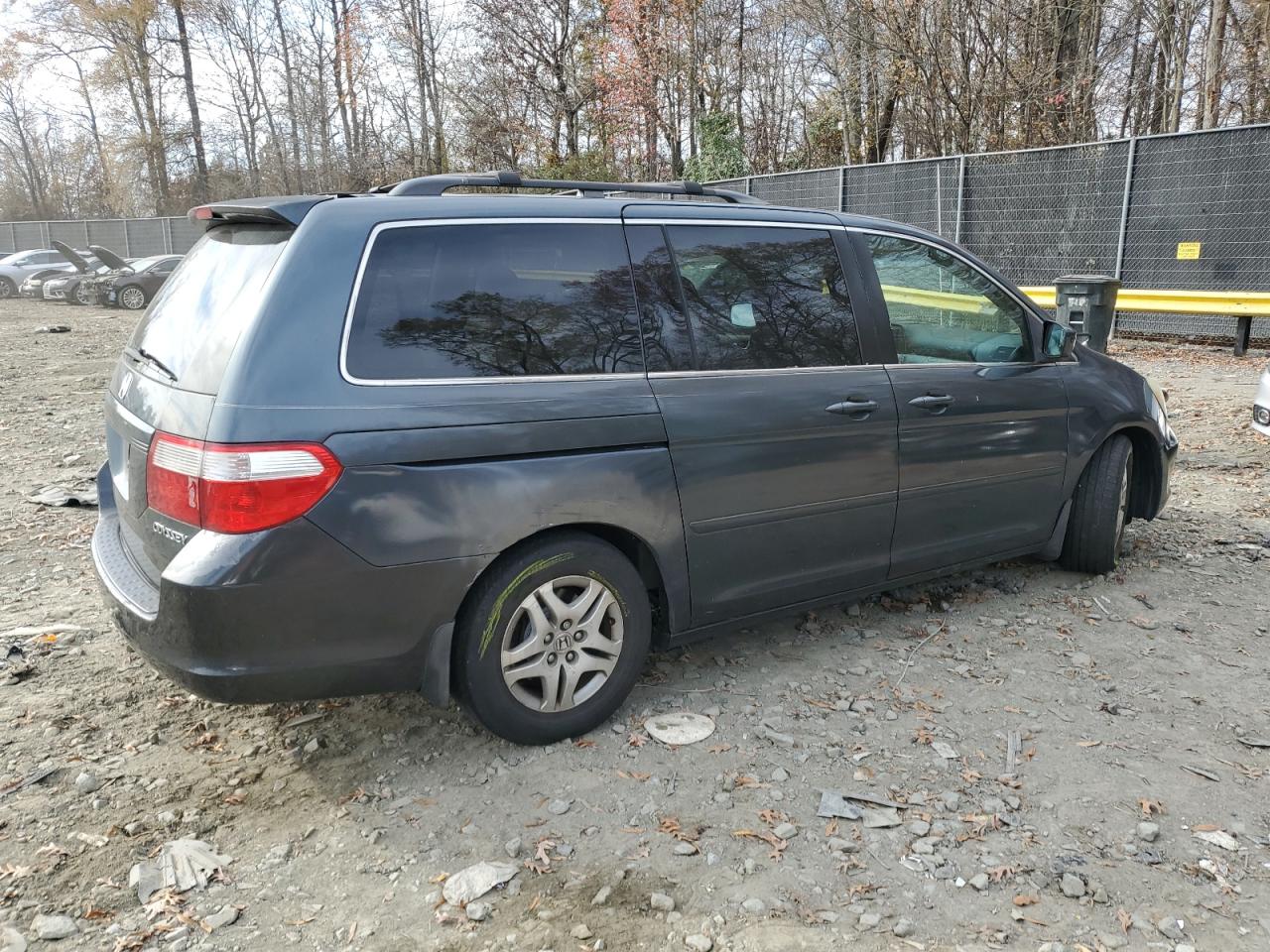 Obraz 3 z 2005 HONDA ODYSSEY EX 2005 z VIN 5FNRL38445B019487