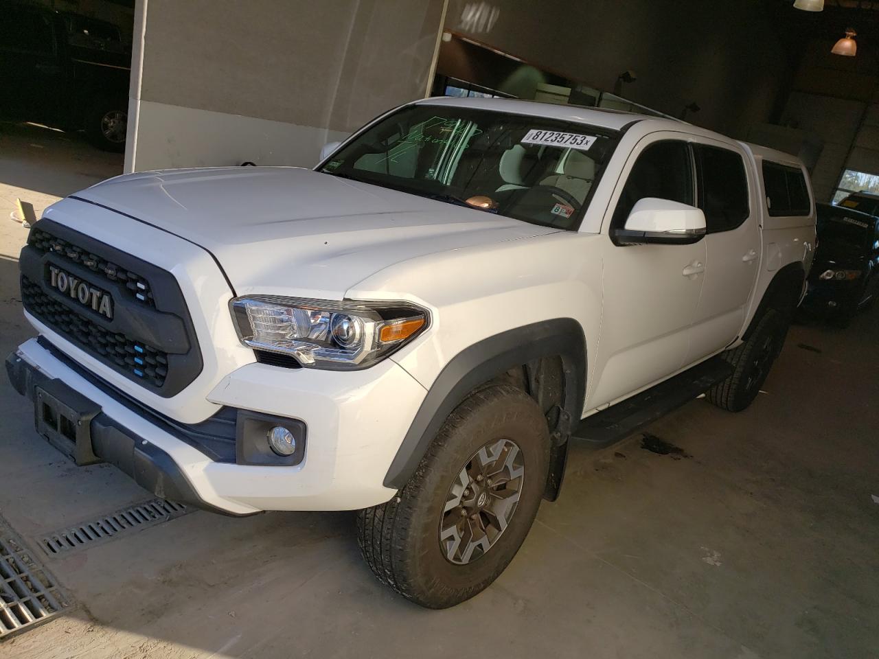 Изображение 1 2017 TOYOTA TACOMA DOUBLE CAB 2017 с VIN 3TMCZ5AN3HM076119