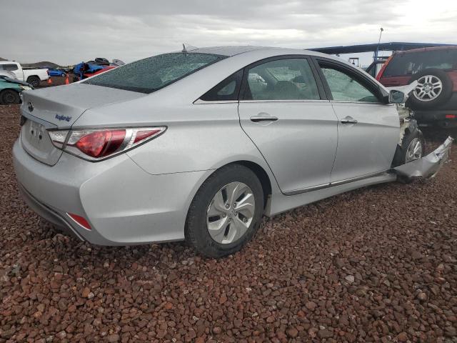 Image 3 of 2014 HYUNDAI SONATA HYBRID 2014 with VIN KMHEC4A47EA113950