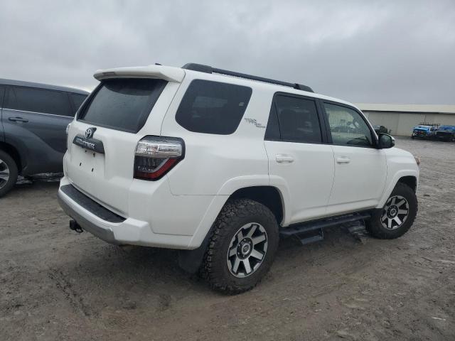 Image 3 of 2021 TOYOTA 4RUNNER SR5 PREMIUM 2021 with VIN JTERU5JR3M5845970