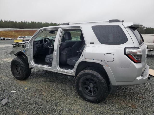 Image 2 of 2022 TOYOTA 4RUNNER SR5/SR5 PREMIUM 2022 with VIN JTENU5JR9N6026729