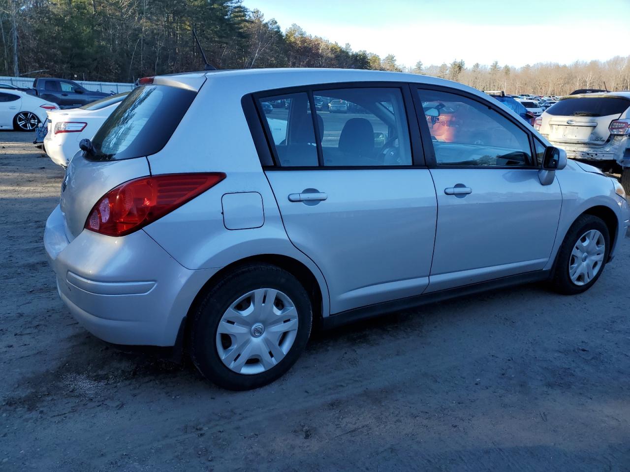 Image 3 of 2010 NISSAN VERSA S 2010 with VIN 3N1BC1CPXAL375786