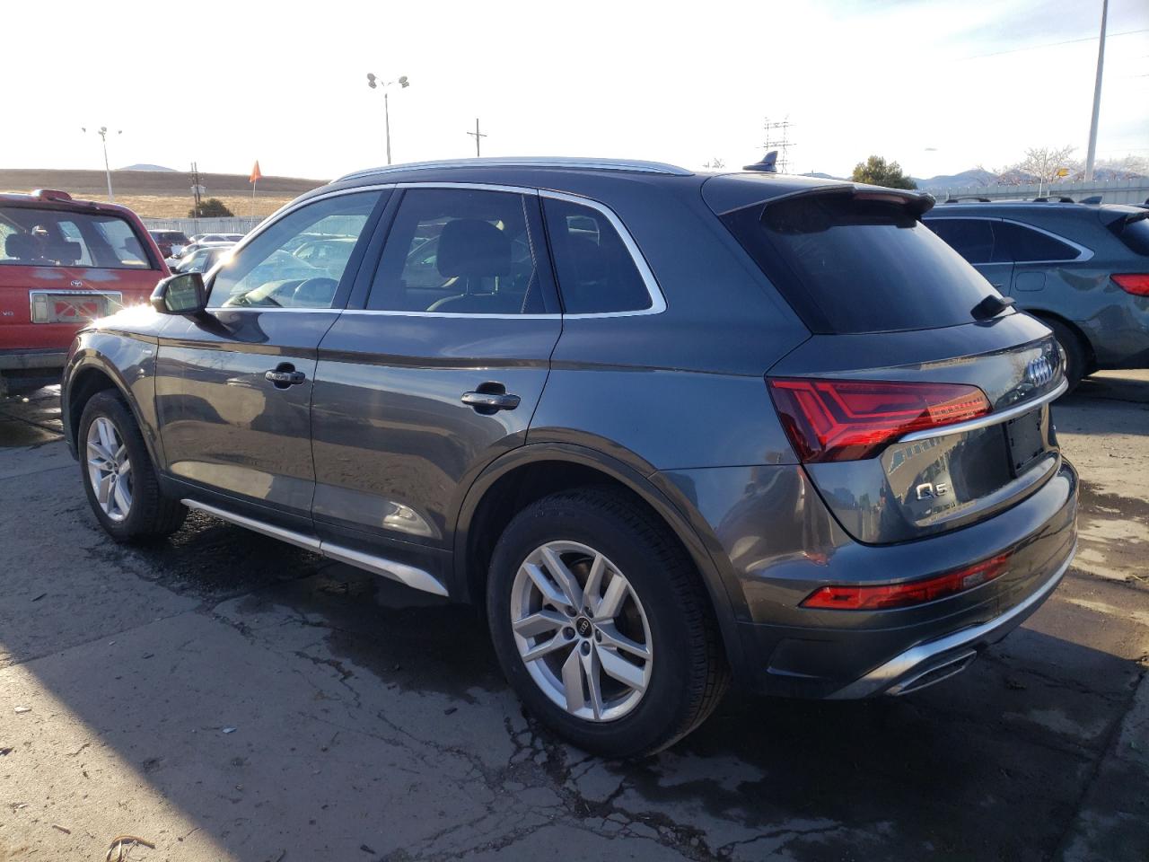 Изображение 2 2023 AUDI Q5 PREMIUM 45 2023 с VIN WA1GAAFY0P2017422
