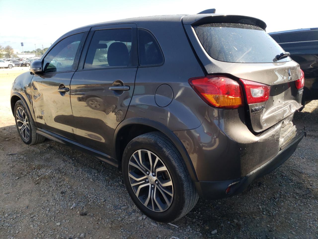 Obraz 2 z 2017 MITSUBISHI OUTLANDER SPORT ES 2017 z VIN JA4AP3AU3HZ046605