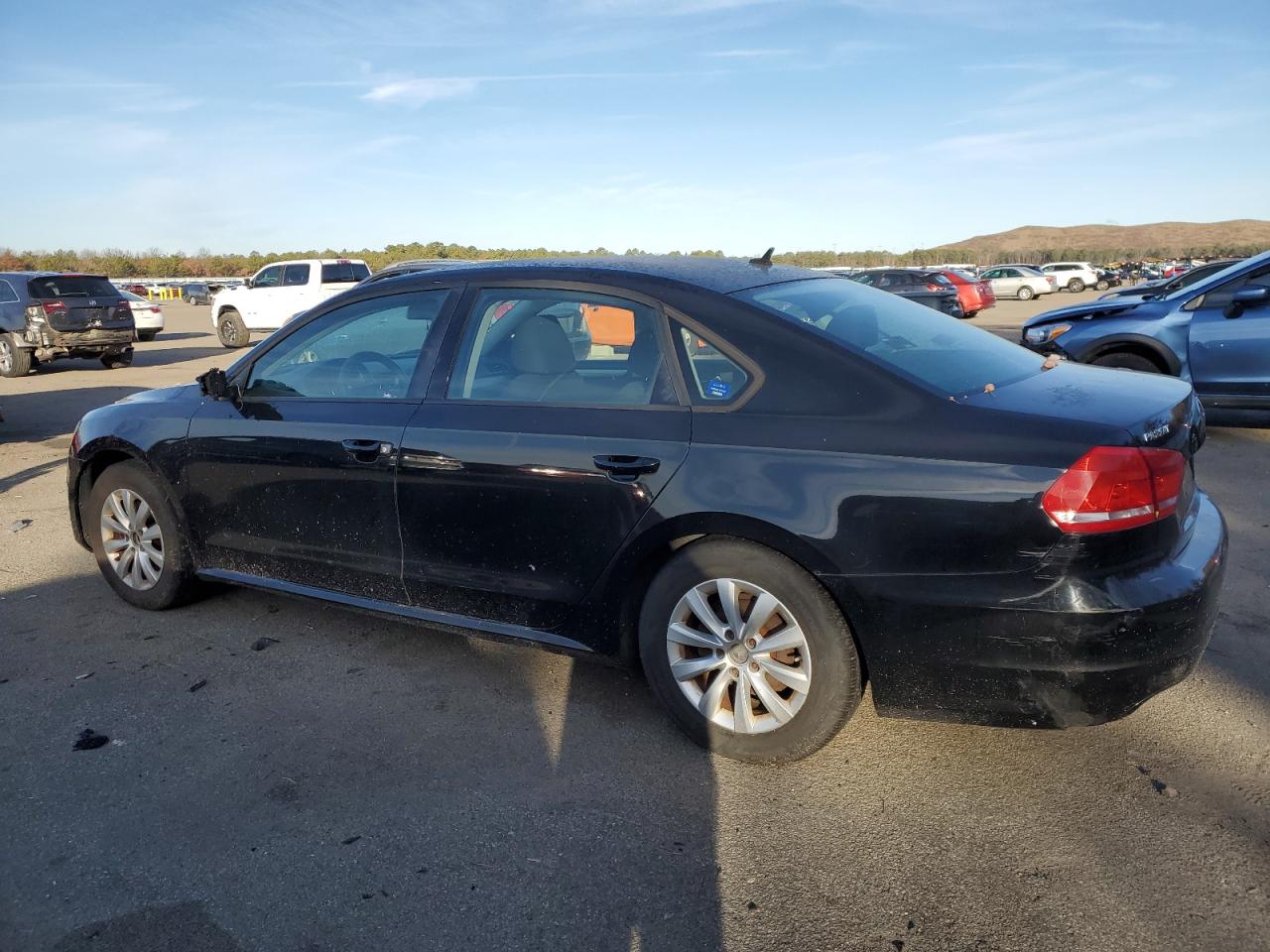 Image 2 of 2012 VOLKSWAGEN PASSAT S 2012 with VIN 1VWAP7A36CC015703