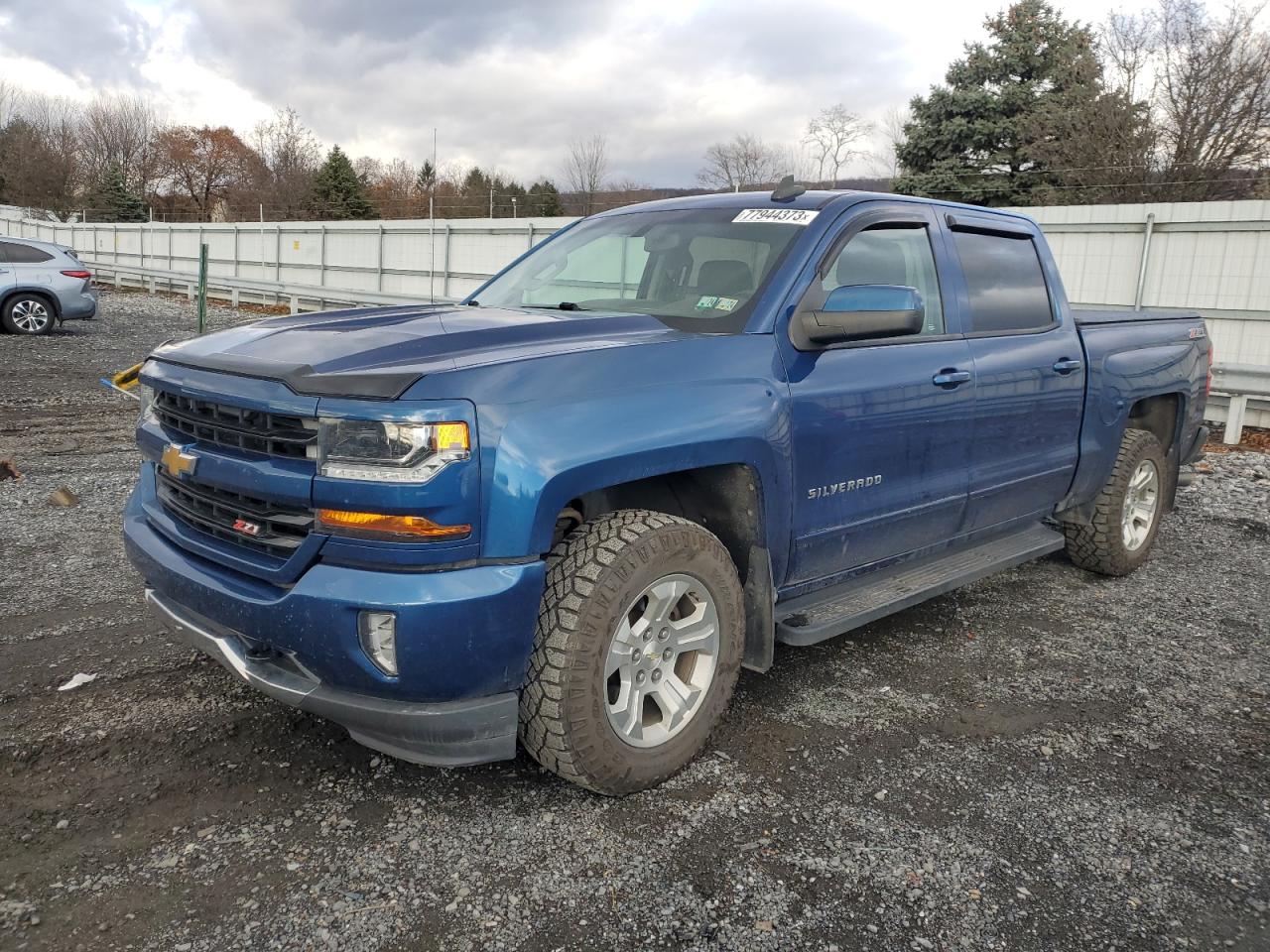 Image 1 of 2017 CHEVROLET SILVERADO K1500 LT 2017 with VIN 3GCUKREC6HG127782