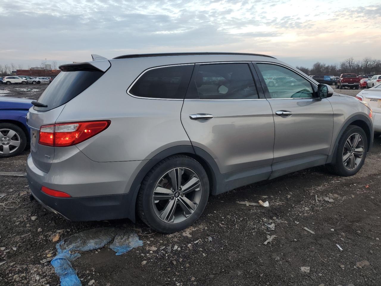 Image 3 of 2015 HYUNDAI SANTA FE GLS 2015 with VIN KM8SR4HF8FU123055