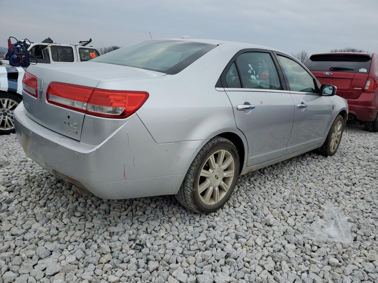 Изображение 3 2011 LINCOLN MKZ  2011 с VIN 3LNHL2JC8BR769472