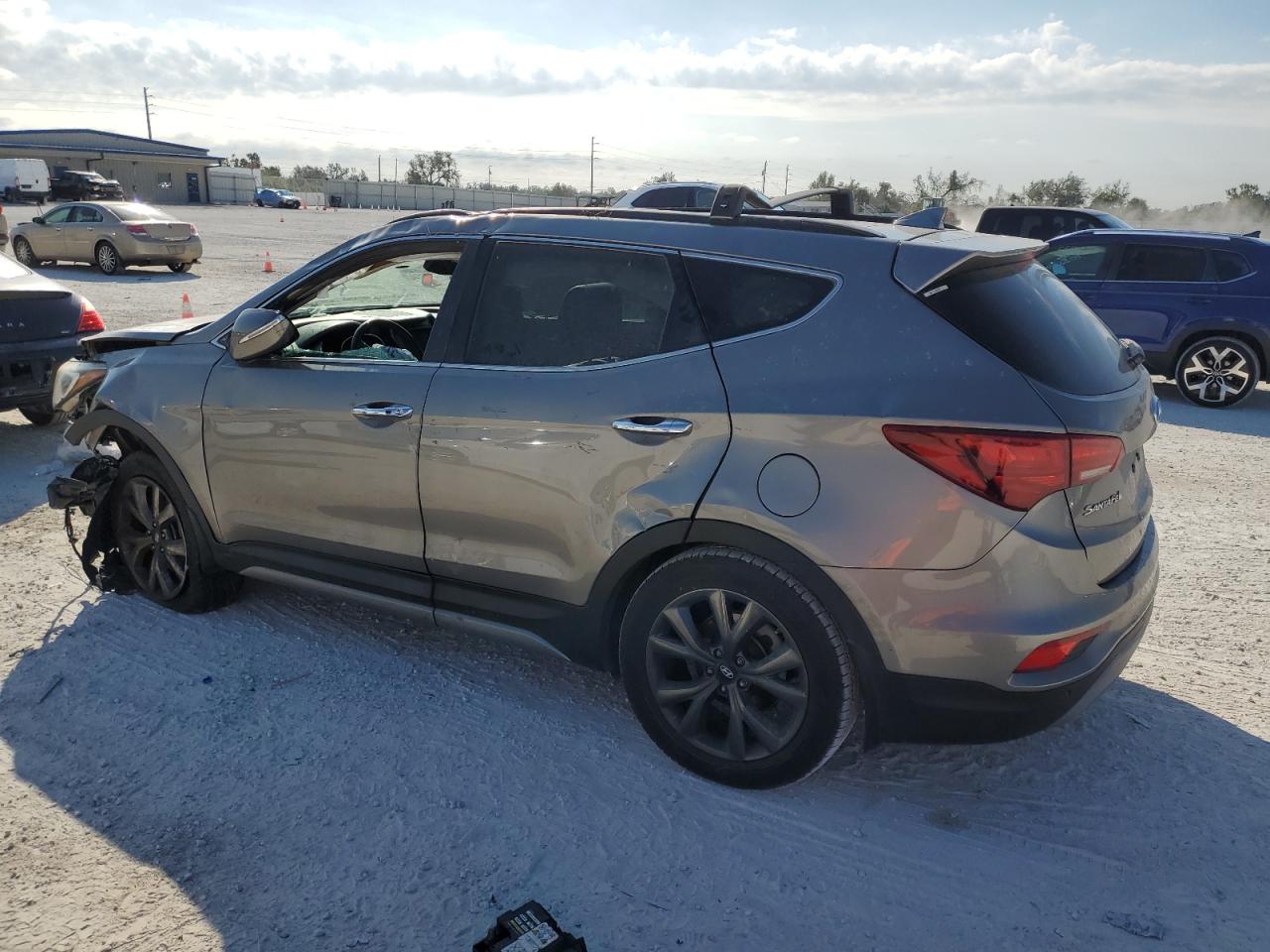 Image 2 of 2018 HYUNDAI SANTA FE SPORT  2018 with VIN 5NMZW4LAXJH088171