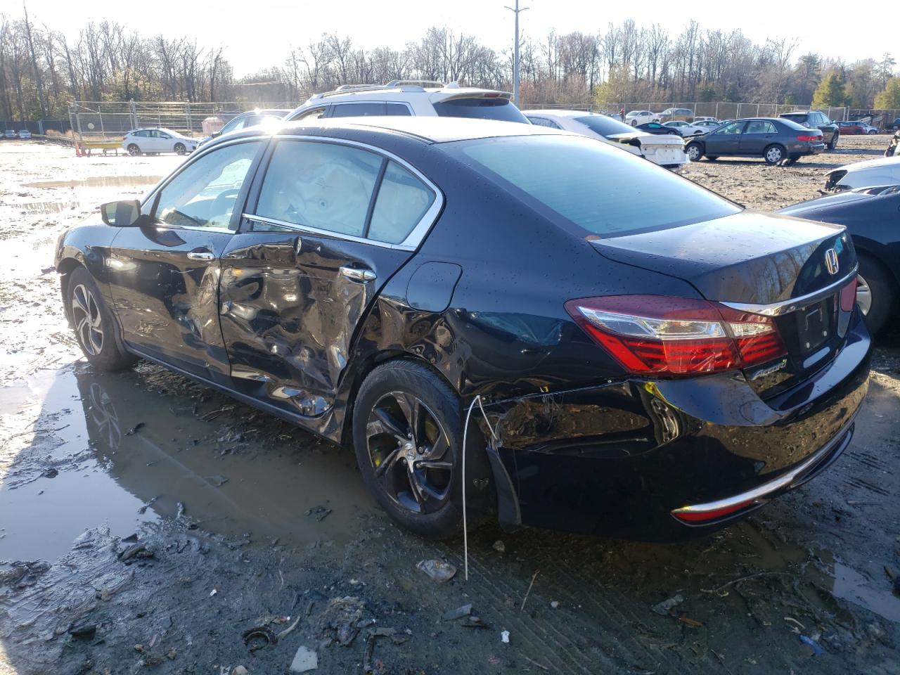 Изображение 2 2017 HONDA ACCORD LX 2017 с VIN 1HGCR2F35HA063098