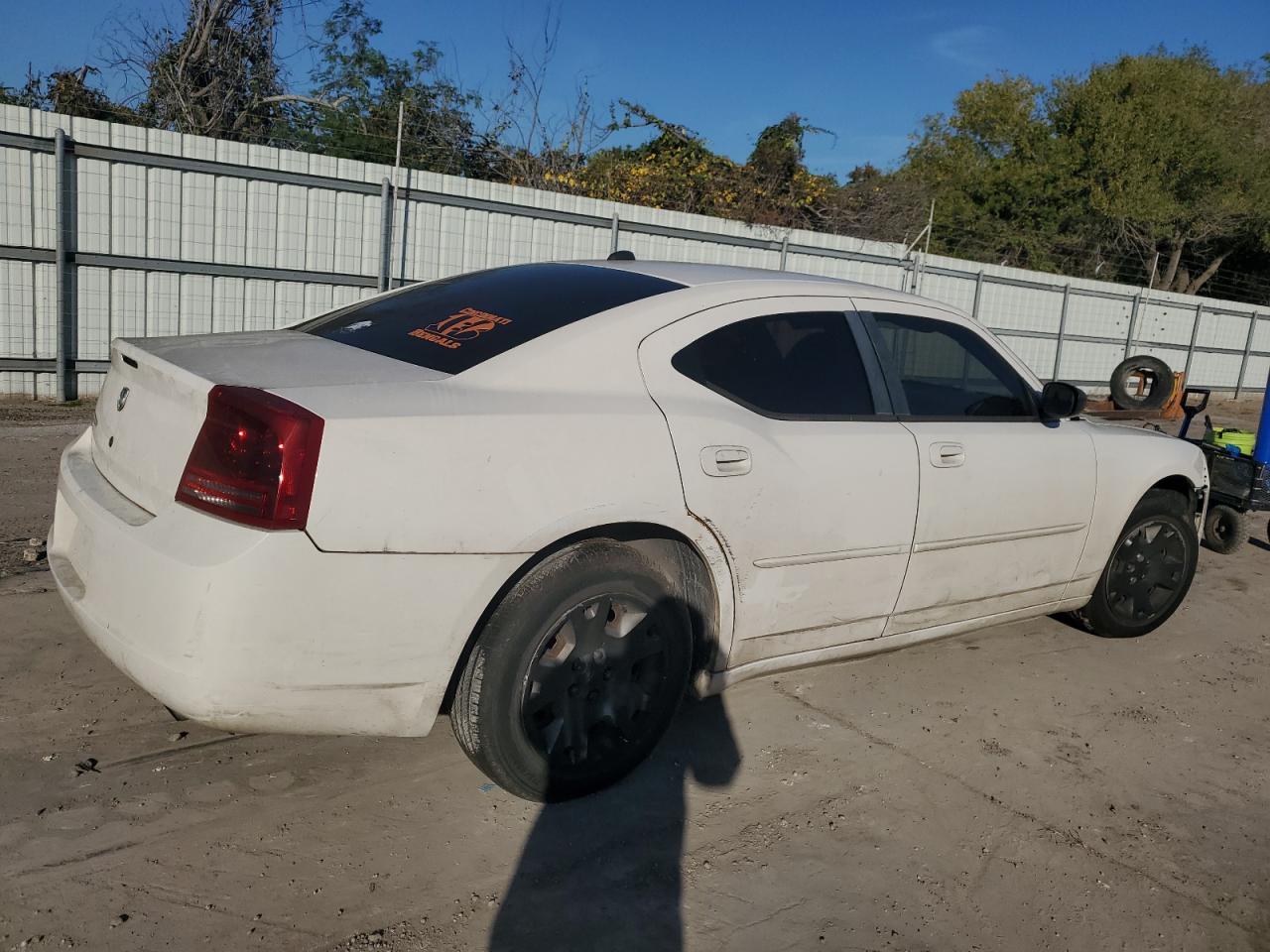 Image 3 of 2006 DODGE CHARGER SE 2006 with VIN 2B3KA43R56H264036
