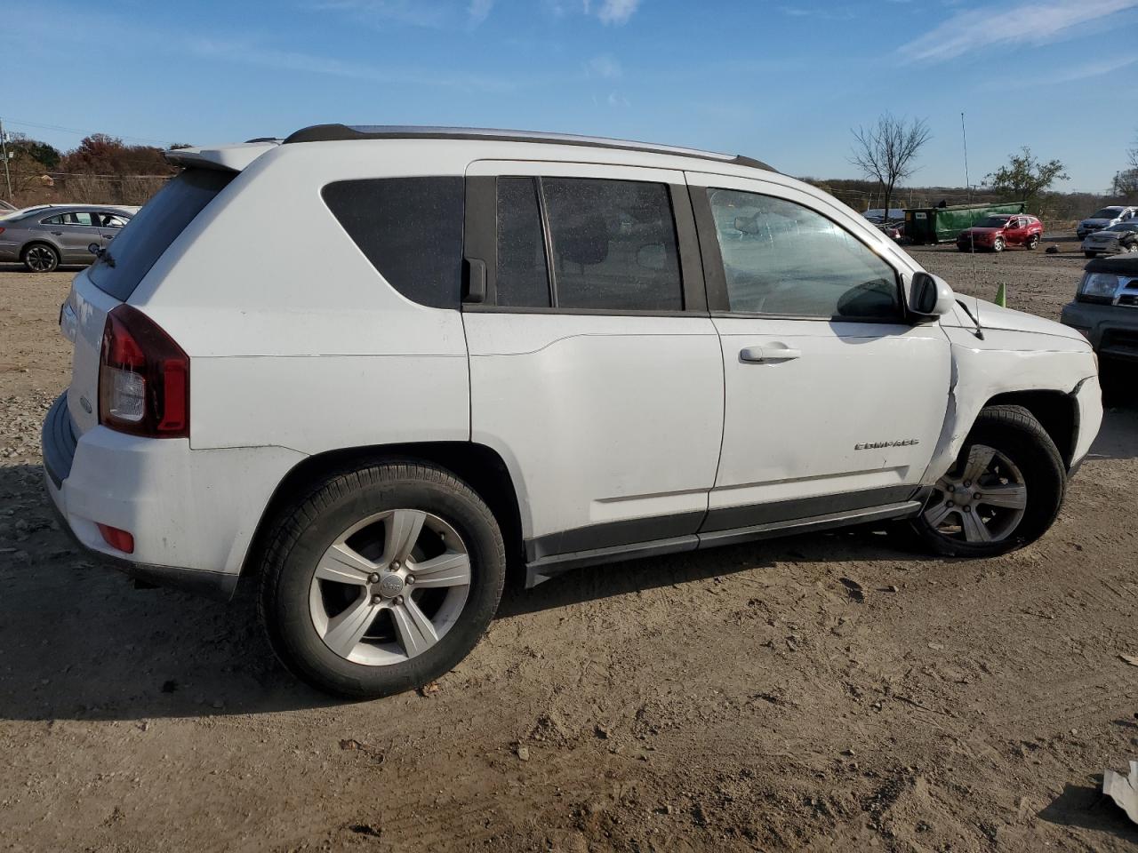 Obraz 3 z 2014 JEEP COMPASS LATITUDE 2014 z VIN 1C4NJCEB2ED785605