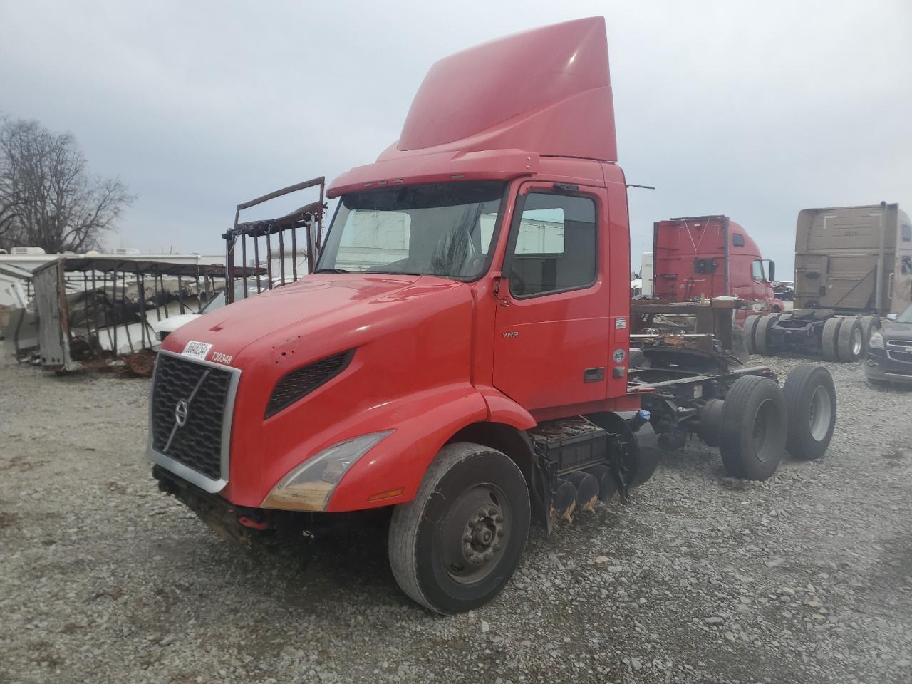 Изображение 2 2021 VOLVO VNR  2021 с VIN 4V4WC9EG5MN271032