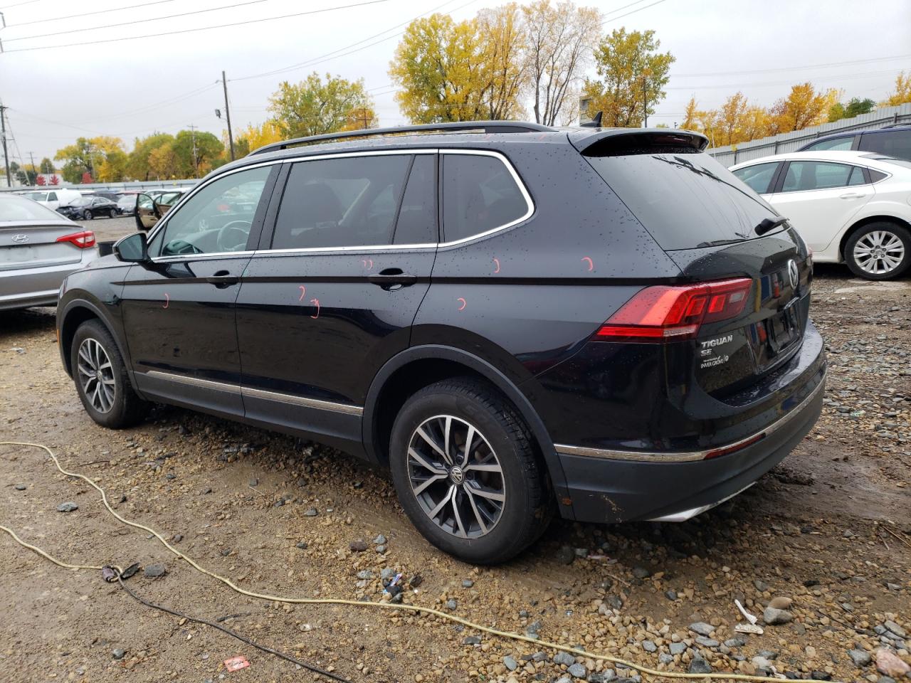 Obraz 2 z 2018 VOLKSWAGEN TIGUAN SE 2018 z VIN 3VV2B7AX2JM200546