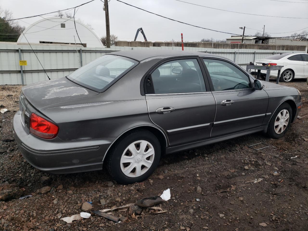 Image 3 of 2004 HYUNDAI SONATA GL 2004 with VIN KMHWF25S34A943929