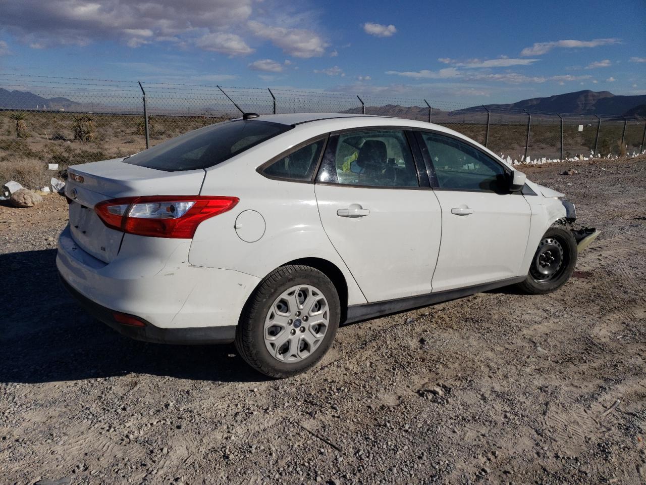 Obraz 3 z 2012 FORD FOCUS SE 2012 z VIN 1FAHP3F22CL217597