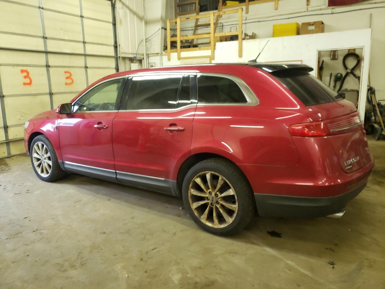 Image 2 of 2010 LINCOLN MKT  2010 with VIN 2LMHJ5AT5ABJ07423