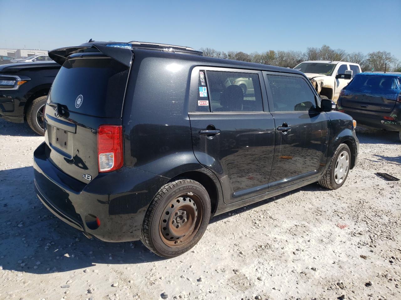Obraz 3 z 2013 TOYOTA SCION XB  2013 z VIN JTLZE4FE8DJ038244