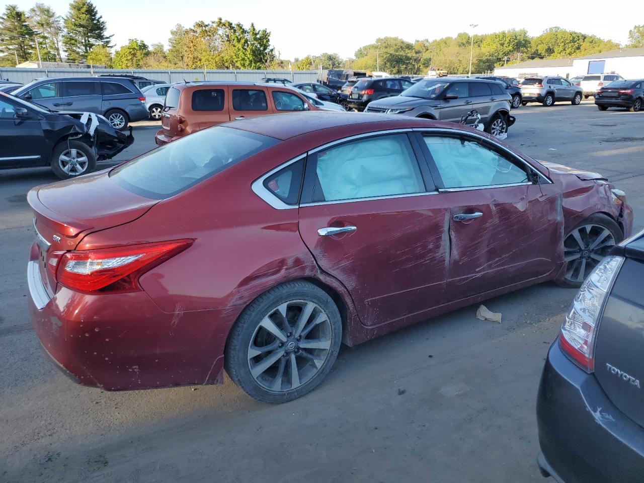 Image 3 of Nissan Altima 2.5 2016 with VIN 1N4AL3AP6GC185680