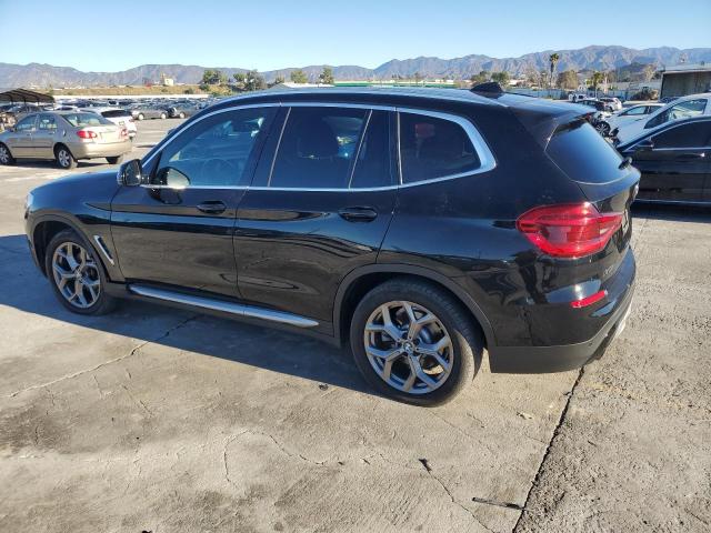 Obraz 2 z 2021 BMW X3 SDRIVE30I 2021 z VIN 5UXTY3C03M9E58430