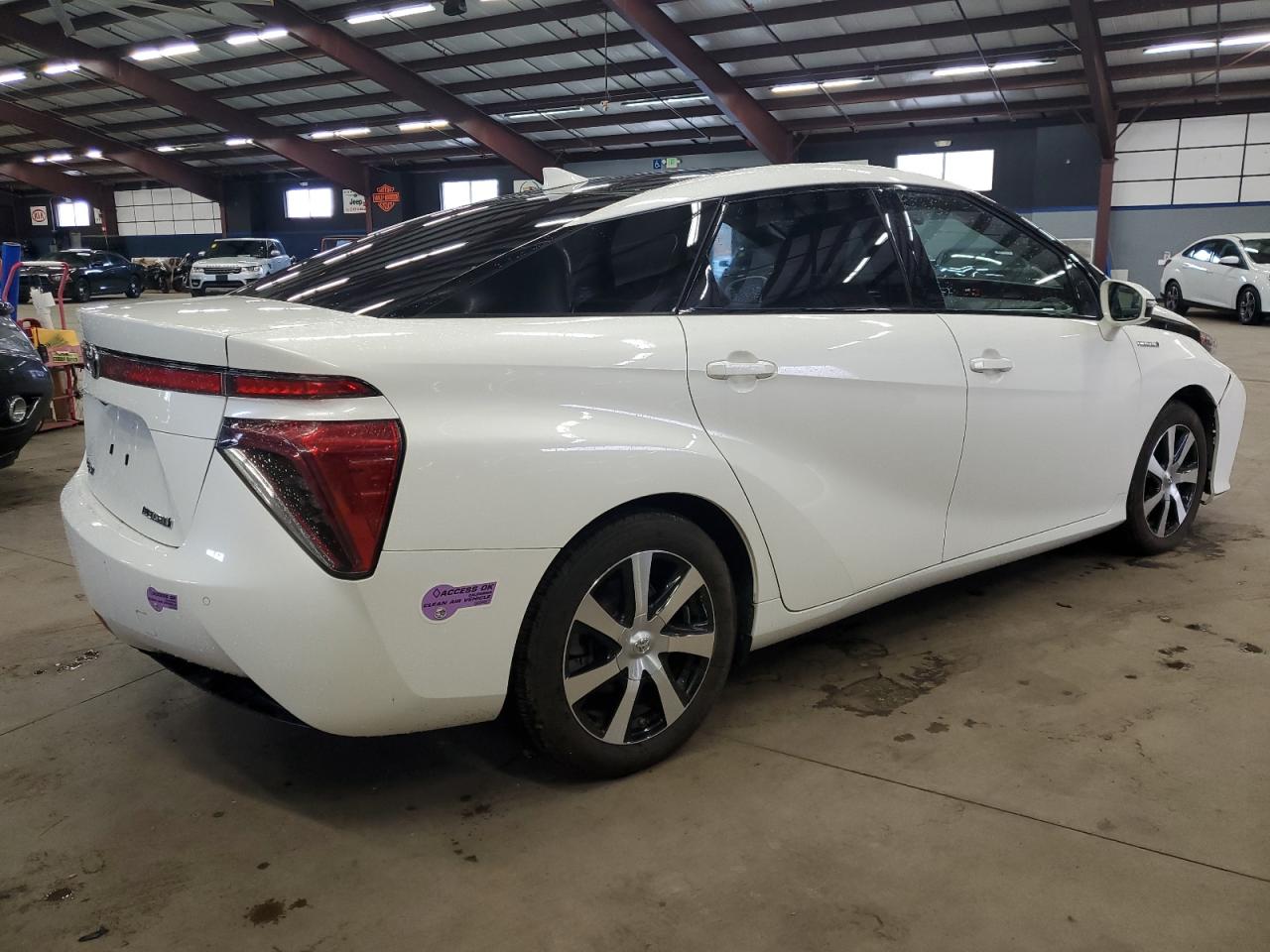 Image 3 of 2019 TOYOTA MIRAI 2019 with VIN JTDBVRBDXKA005556