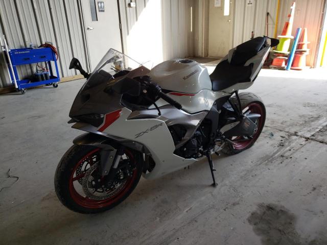 Image 2 of 2024 KAWASAKI ZX636 K 2024 with VIN JKBZXJK16RA001066
