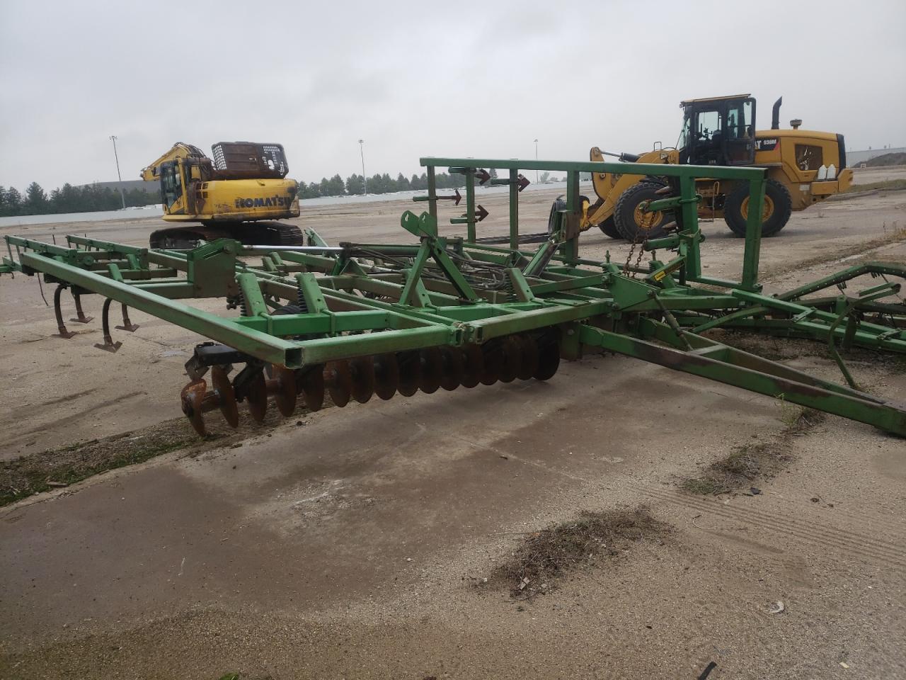 2003 JOHN DEERE ALL MODELS 2003 image