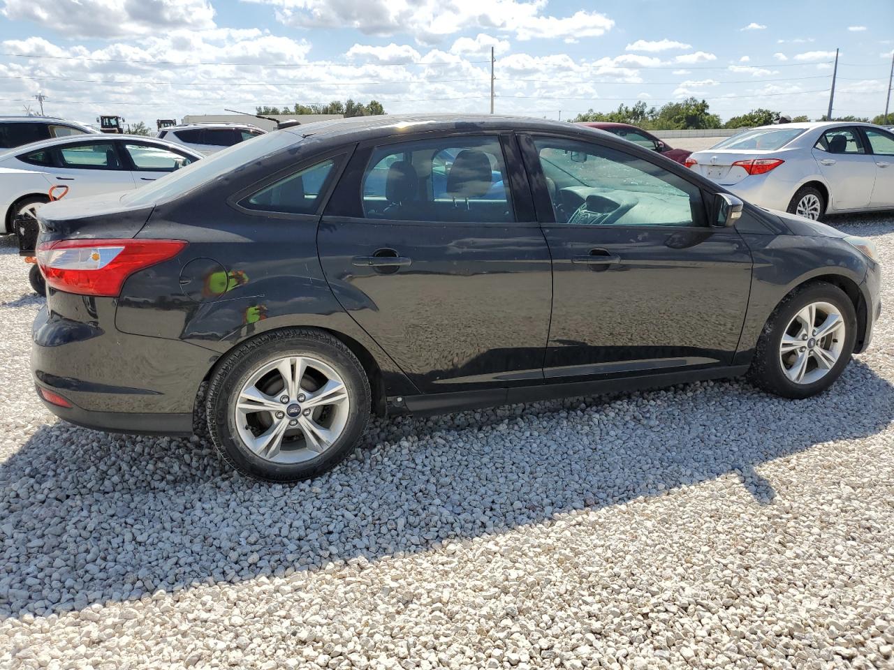 Image 3 of 2014 FORD FOCUS SE 2014 with VIN 1FADP3F26EL339557