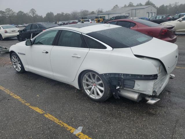 Obraz 2 z 2015 JAGUAR XJ  2015 z VIN SAJWA1CZ5F8V83183