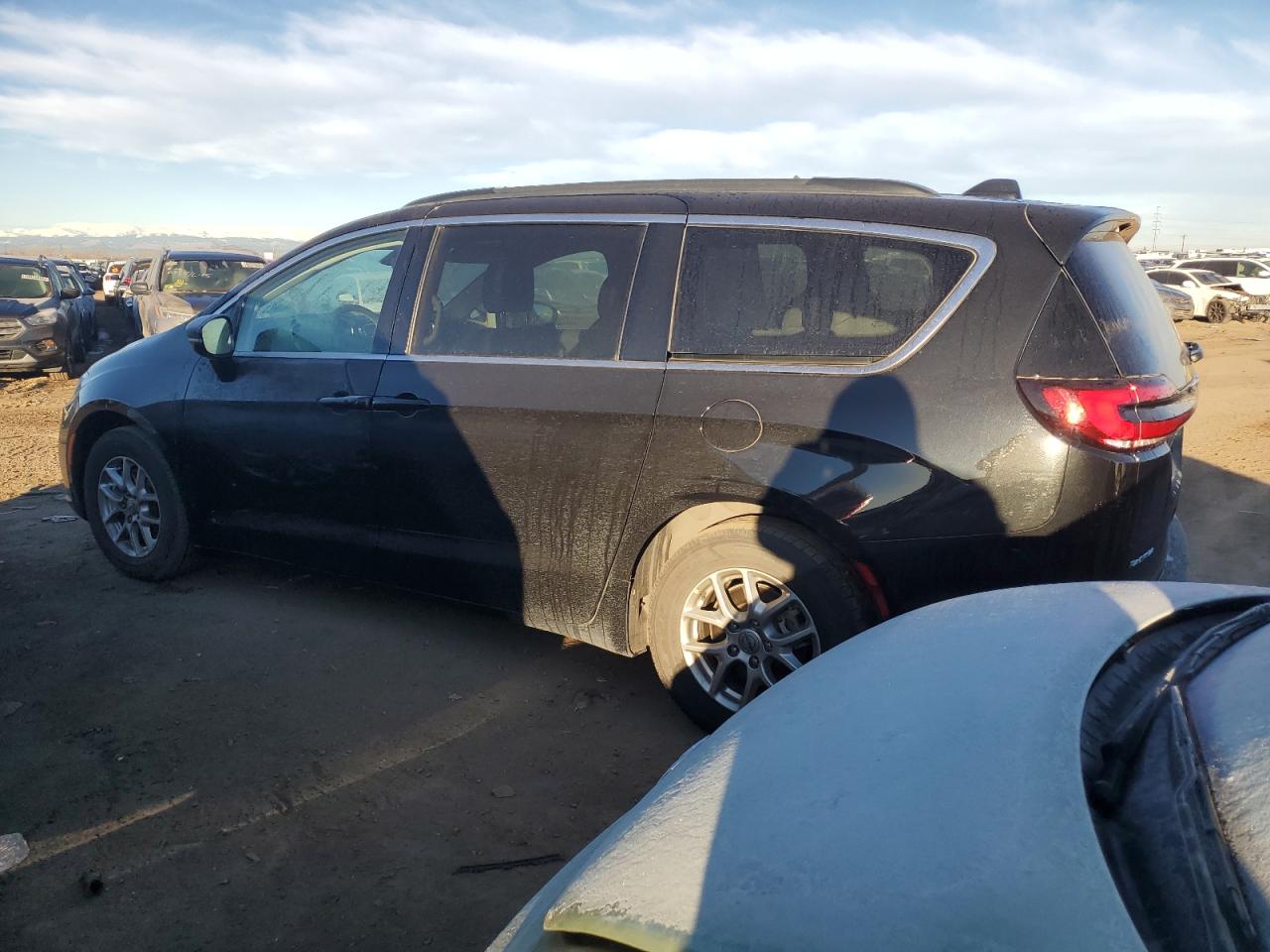 Изображение 2 Chrysler Pacifica Touring L 2022 с VIN 2C4RC1BG8NR178203