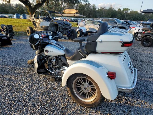 Image 3 of 2022 HARLEY-DAVIDSON FLHTCUTG  2022 with VIN 1HD1MAF11NB854102