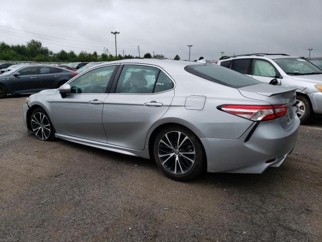 Obraz 2 z 2020 TOYOTA CAMRY SE 2020 z VIN 4T1G11AK4LU361029