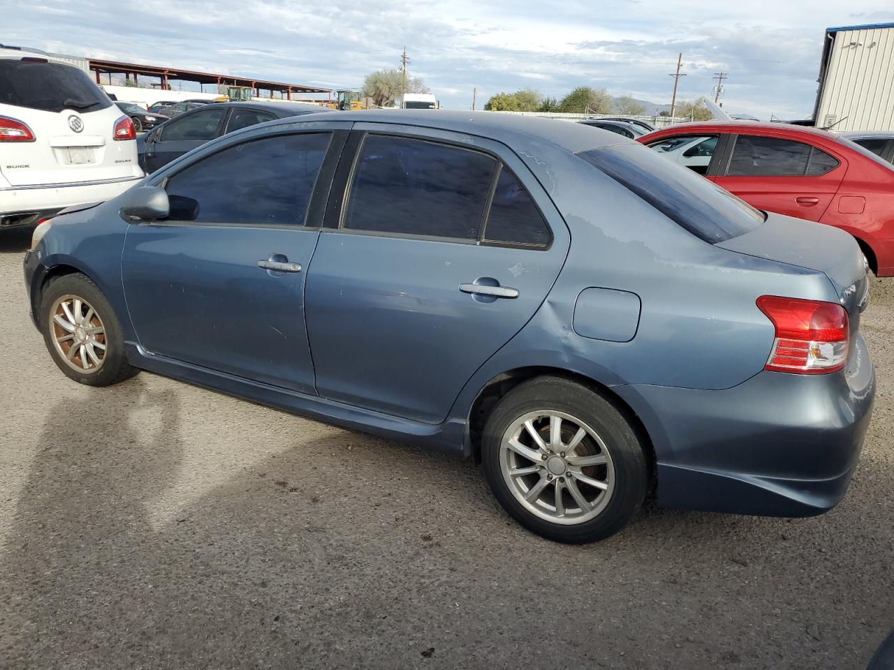 Obraz 2 z 2007 TOYOTA YARIS  2007 z VIN JTDBT923071051238