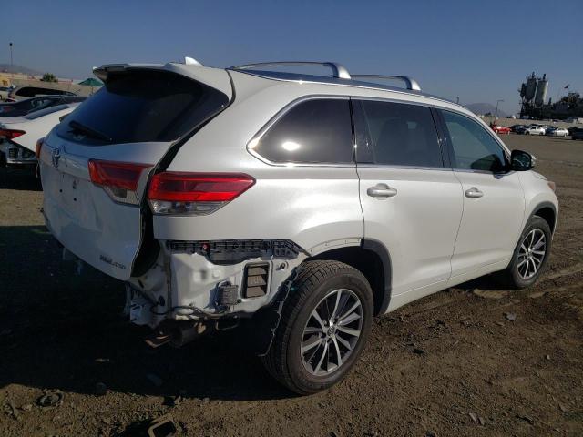 Obraz 3 z 2017 TOYOTA HIGHLANDER SE 2017 z VIN 5TDJZRFH1HS415347