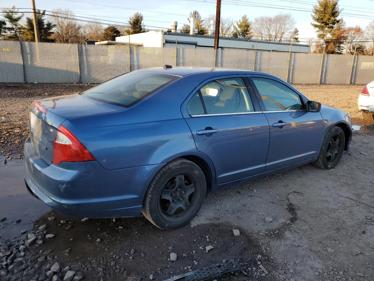 Obraz 3 z 2010 FORD FUSION SE 2010 z VIN 3FAHP0HA3AR337037
