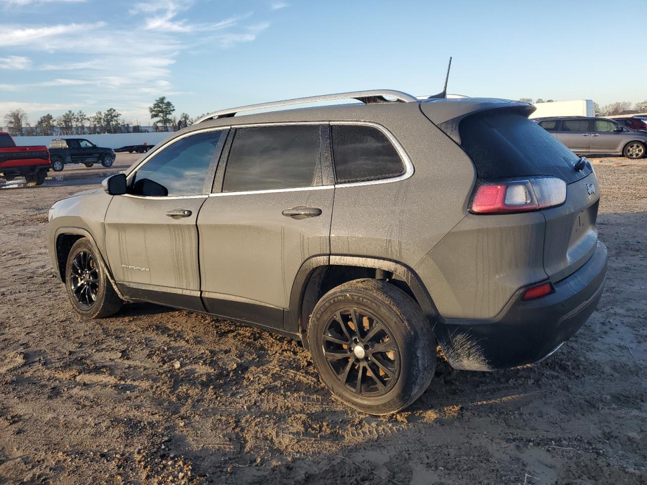 Image 2 of Jeep Cherokee Latitude Lux 2021 with VIN 1C4PJLMX9MD150675