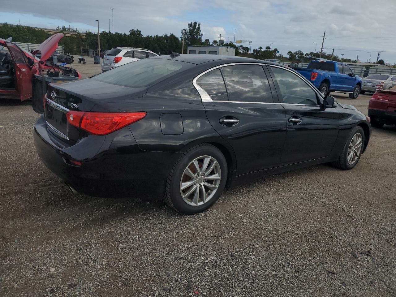 Image 3 of 2016 INFINITI Q50 BASE 2016 with VIN JN1CV7AP1GM201320