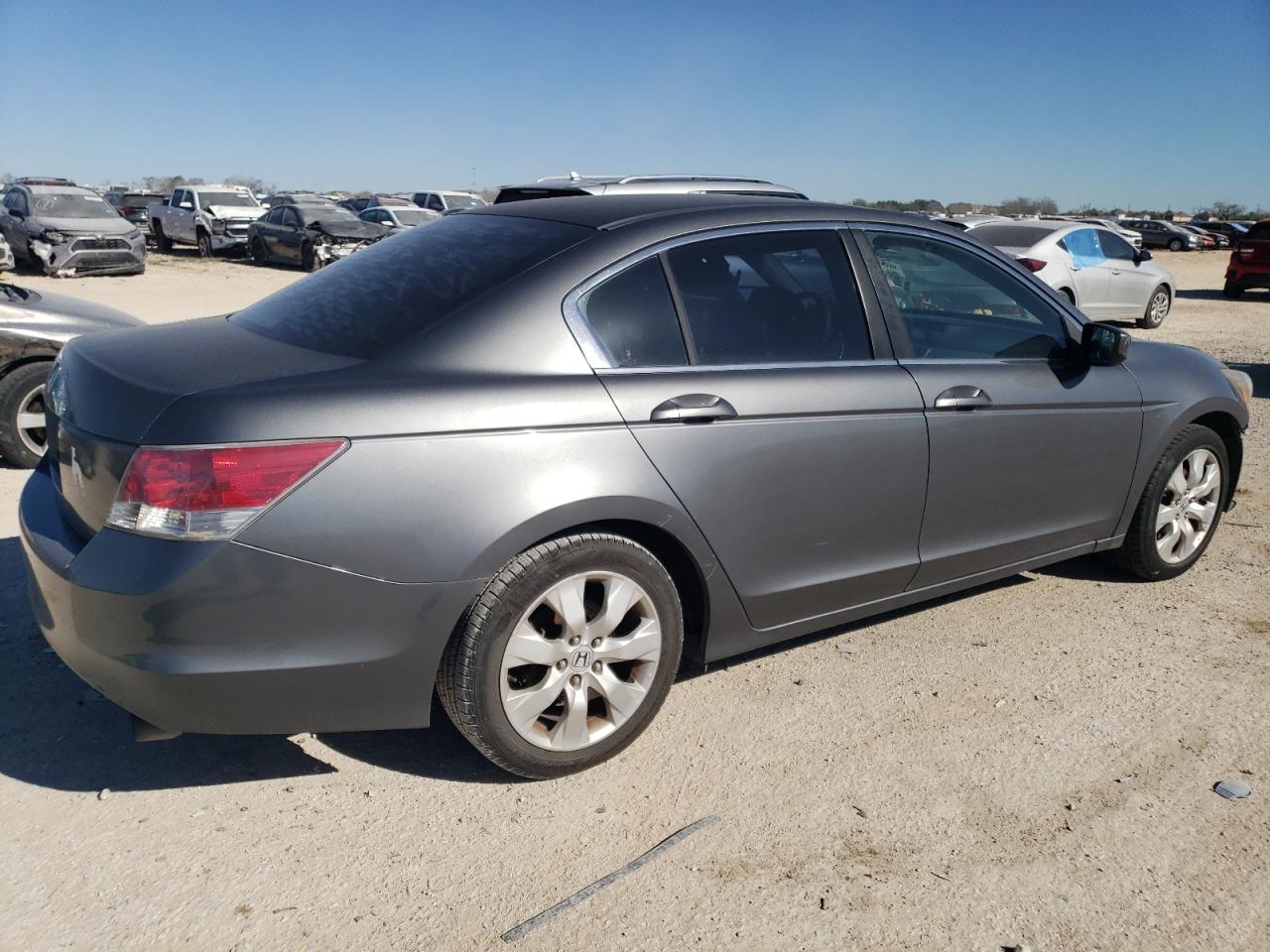 Image 3 of 2008 HONDA ACCORD EX 2008 with VIN 1HGCP26758A124300