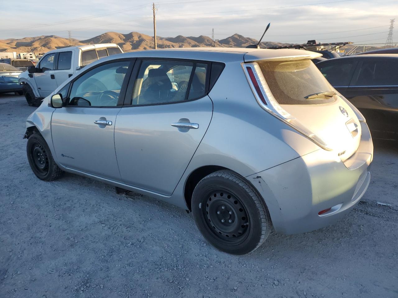 Изображение 2 2013 NISSAN LEAF S 2013 с VIN 1N4AZ0CP8DC400112